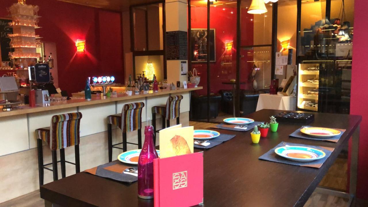 Sass Aparthotel Schonenwerd Bagian luar foto